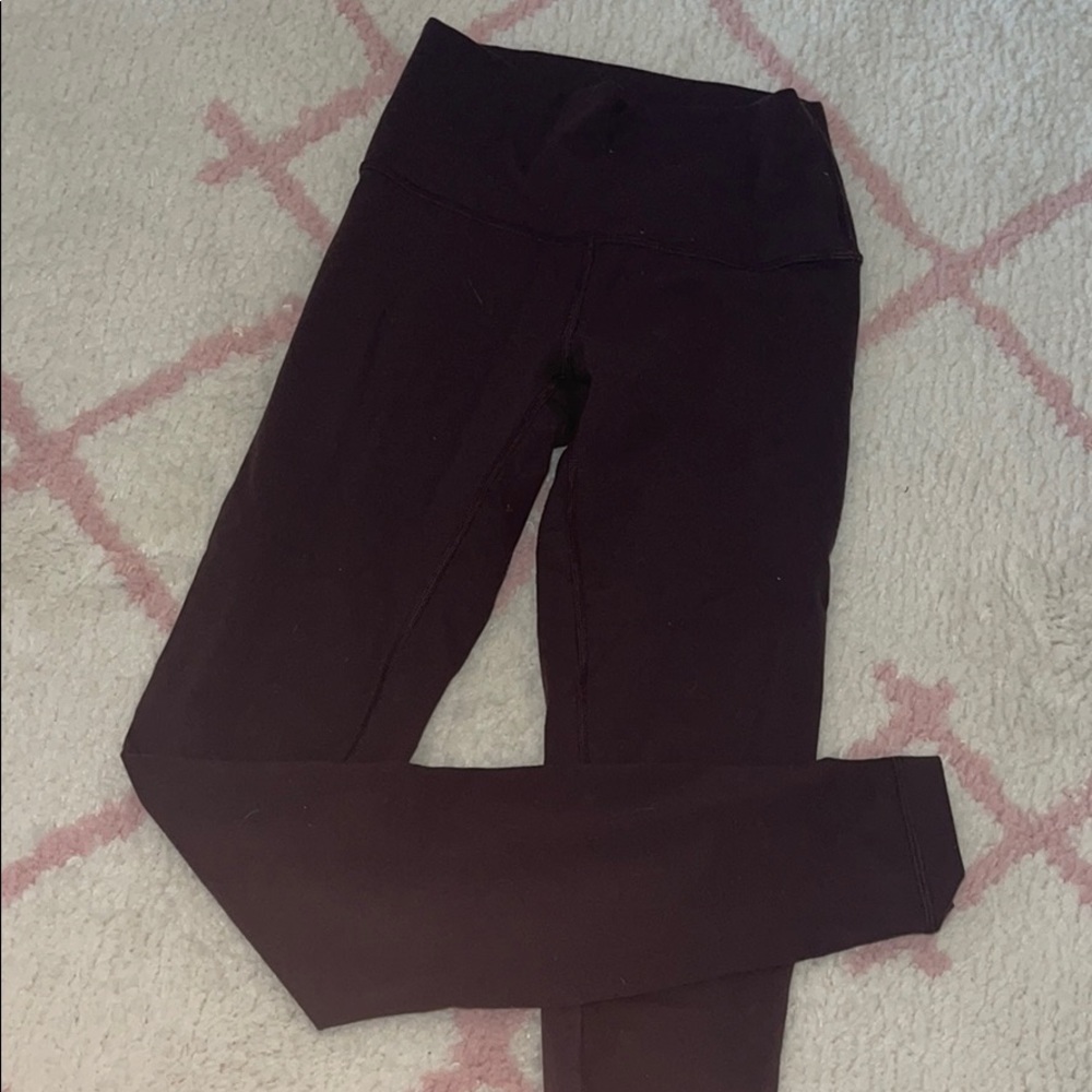 Lululemon leggings (maroon)